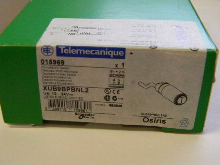 Telemecanique Polarized Retroreflective Photoelectric Sensor 2m XUB9BPBNL2