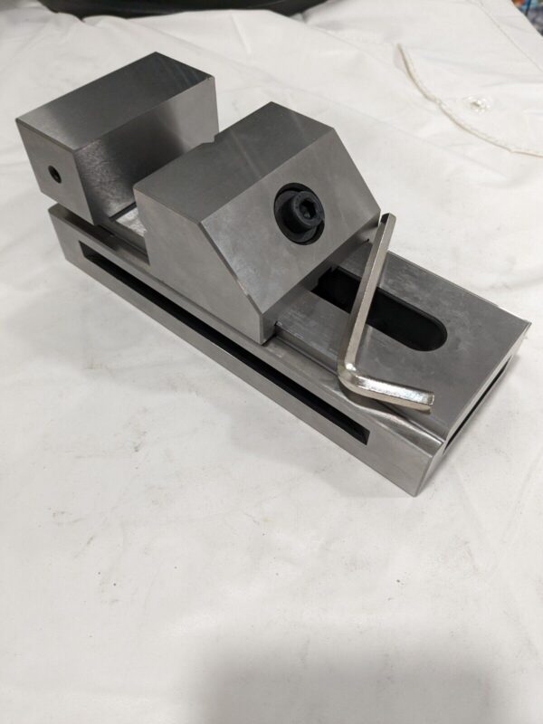 Toolmaker's Vise 2-7/8" Jaw Wid, 4" Jaw Opening Cap., 1-3/8" Jaw Height 428-9230