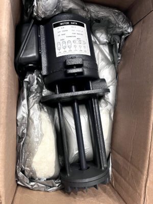 American Machine & Tool Immersion Pump: 1/8 hp, 230/460V, 0.3/0.19A, 3 Phase, 3