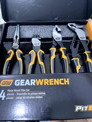 GEARWRENCH 4 Piece PITBULL Dual Material Mixed Plier Set - 82203C