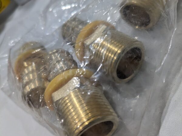 4pk Barbed Push-On Hose Male Connectors: 3/4" NPTF, Brass 2750003430