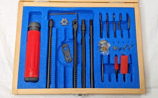 SHAVIV VARGUS Deburring Kit w/Wooden Case 154-29061 INCOMPLETE