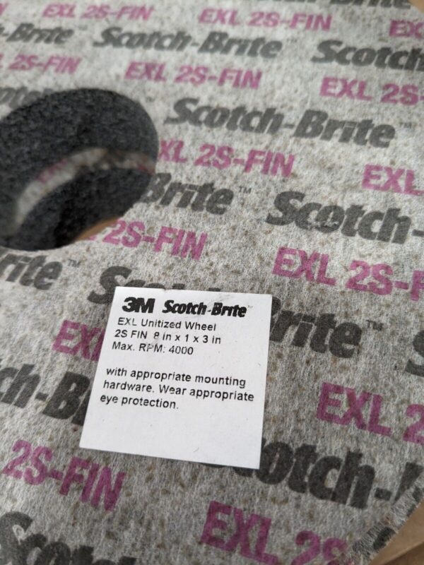 3M Deburring Wheel: 8" Dia, 1" Face Width, 3" Hole, Density 2 Qty 2 7010364567