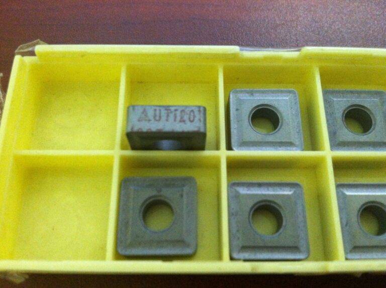 Mitsubishi SNMG120412 UTi20T Indexable Carbide Turning Inserts Qty. 8 SNMG433