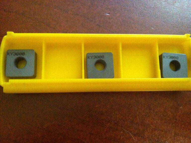 Kennametal Ceramic Kyon Inserts SNGA433T0820 Grade KY3000 Qty. 3 USA