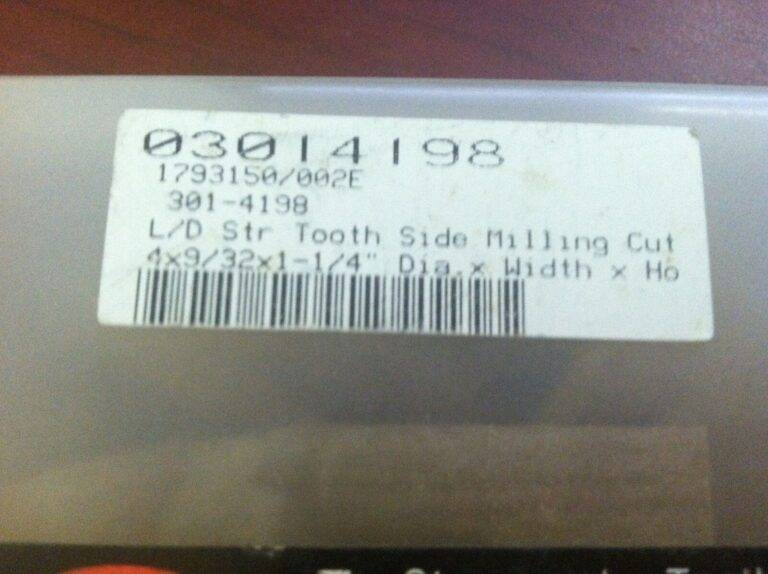 MHC 4" x 9/32" x 1-1/4" HSS Straight 18T Side Milling Cutter 301-4198