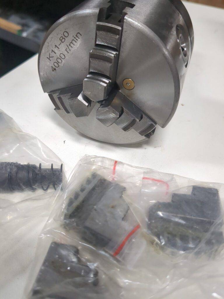 Manual Lathe Chuck: 3", 3 Jaws, Self-Centering minor surface rust 230-6003