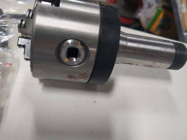 Manual Lathe Chuck: 3", 3 Jaws, Self-Centering minor surface rust 230-6003