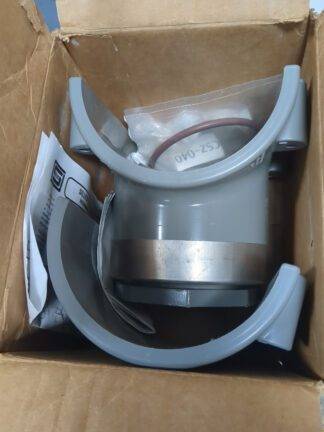 4 x 2-1/2" CPVC Plastic Pipe Clamp On Saddle with Viton O-Ring 867V-421CSR