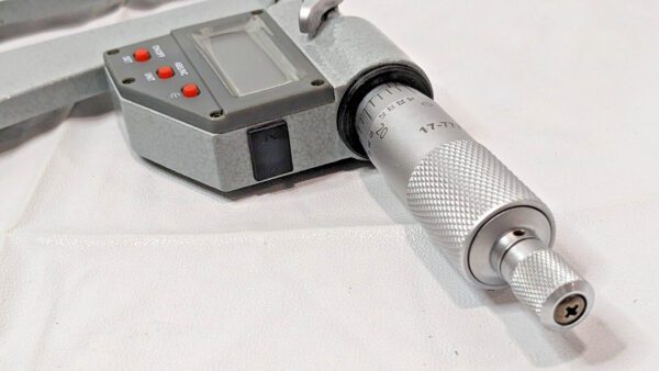 SPI Digital Deep Throat Micrometer 0-1" Range X 6" Throat Depth 17-777-4