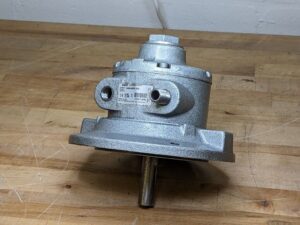 Gast Flanged Air Motor 1.5 HP 5/8" Reversible Shaft 4AM-NRV-50C Parts / Repair