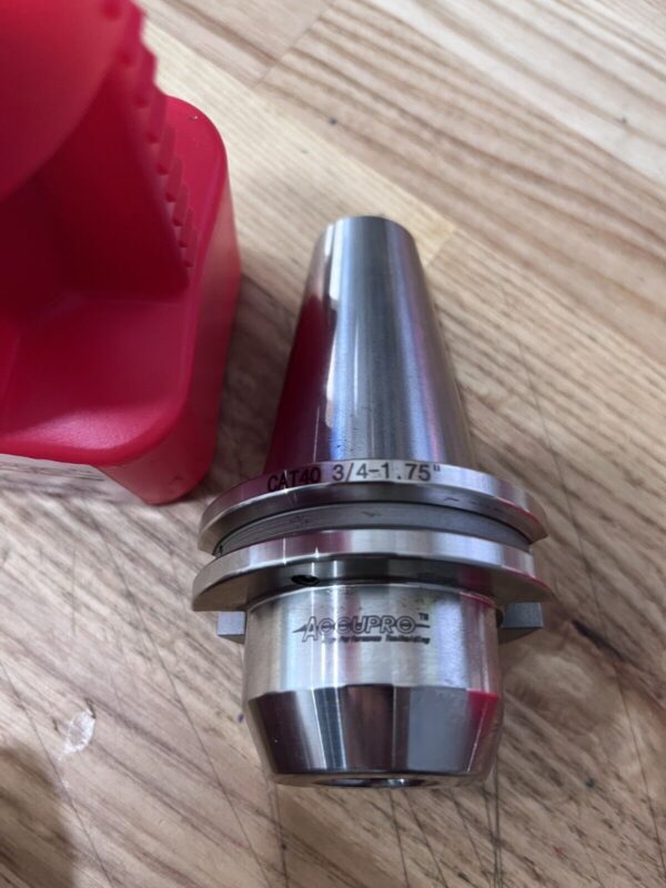 Accupro End Mill Holder: CAT40 Taper, Taper Shank, 3/4" Hole Dia