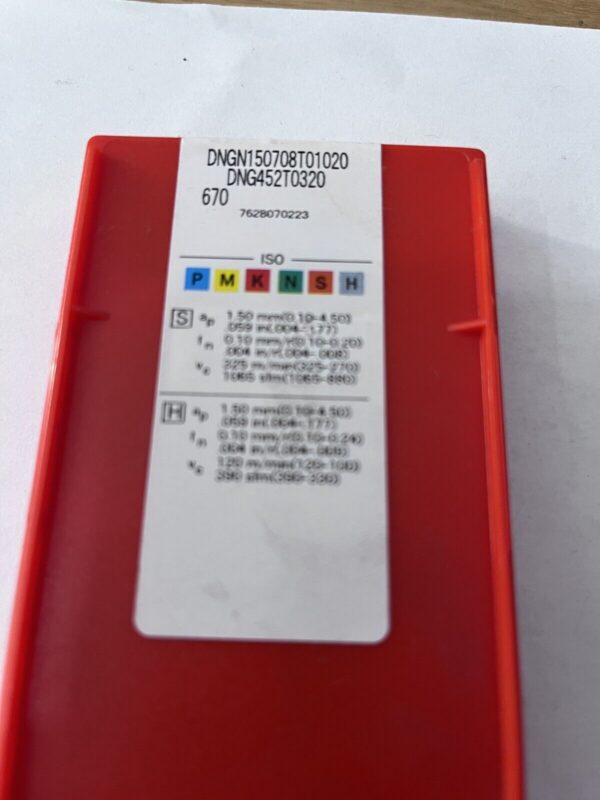 Sandvik Coromant Turning Insert: DNG452T0320 670, Ceramic