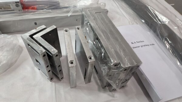 Enco 3-Axis Milling DRO System 36" X 14" X 18" 36X14X18XSDS3V