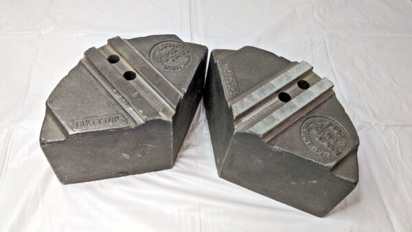 Abbott 2 Piece Serrated Pie Jaws 4" OAH X 60 Degree CIKTT10P1 INCOMPLETE