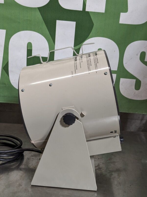 TPI Fan Forced Portable Electric Heater 19110 BTU Max. 240/208v HF686TC