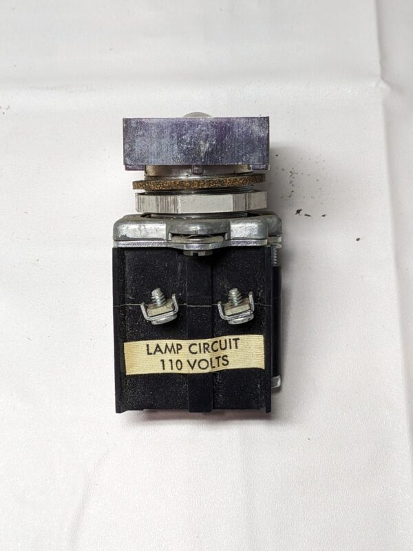 CUTLER-HAMMER,COMPACT PUSHBUTTON WITH INDICATOR LIGHT 120V 50/60HZ E30DA