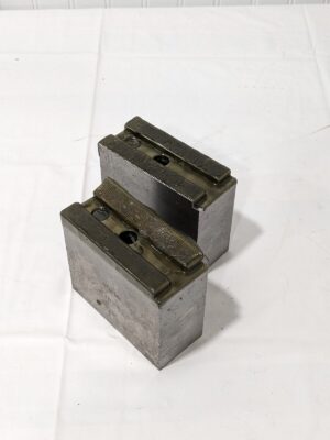 H & R Mfg Square Soft Lathe Chuck Jaw 1.5mm x 60° Serrated Qty 2 HR-82-3.5