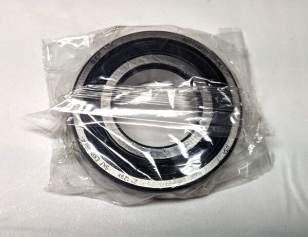 SKF 6207 Deep Groove Ball Bearing 72 mm OD x 35 mm ID x 17mm Wide 6207 2RSJEM