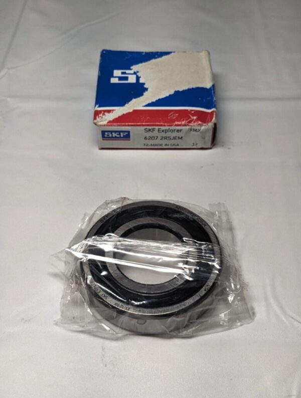 SKF 6207 Deep Groove Ball Bearing 72 mm OD x 35 mm ID x 17mm Wide 6207 2RSJEM