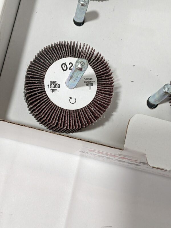 CGW Mounted Flap Wheel: 2" Dia, 1" Face Width, 60 Grit Qty 10 39932