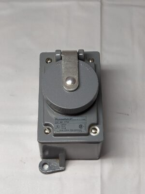 Russellstoll 30A 250V 20A 600VAC Water Tight Receptacle 3754