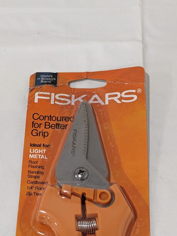Fiskars 7 In. Stainless Steel Spring Action Utility Cutter 96137097J