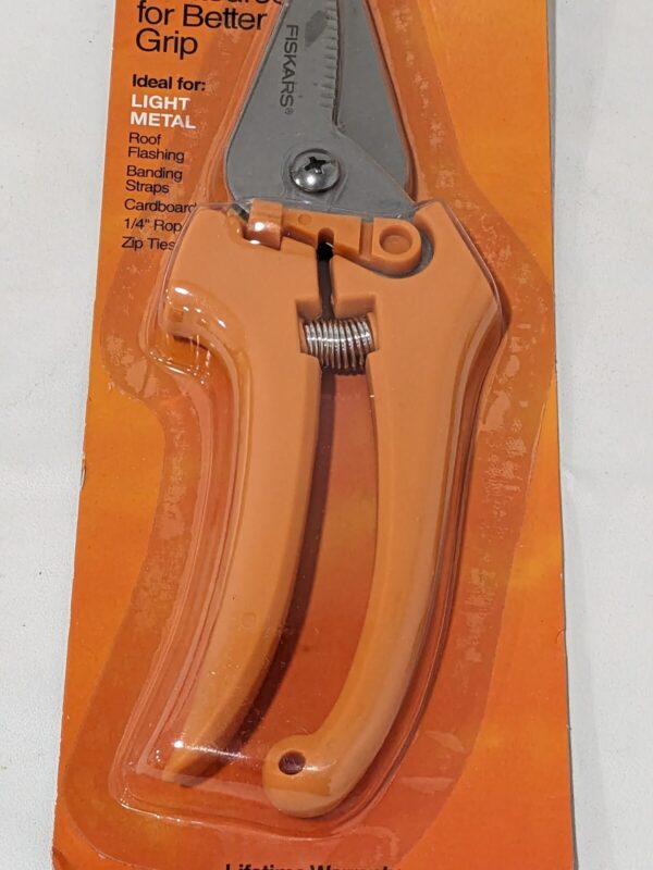 Fiskars 7 In. Stainless Steel Spring Action Utility Cutter 96137097J