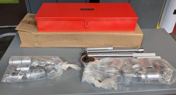 Proto 29 Piece 3/4″ Drive Socket Set 12 Point w/Metal Box J55104A