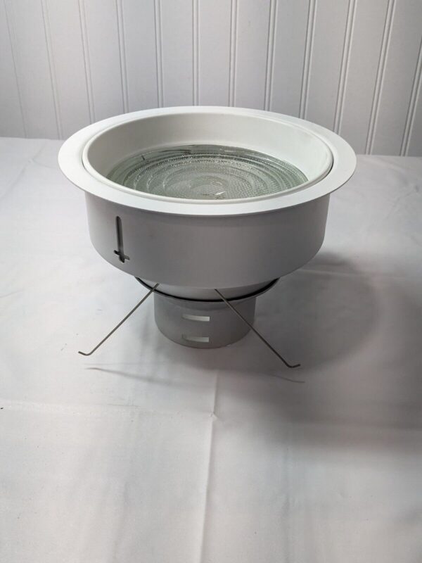 Lightolier Recessed Downlight Matte White Finish 1126
