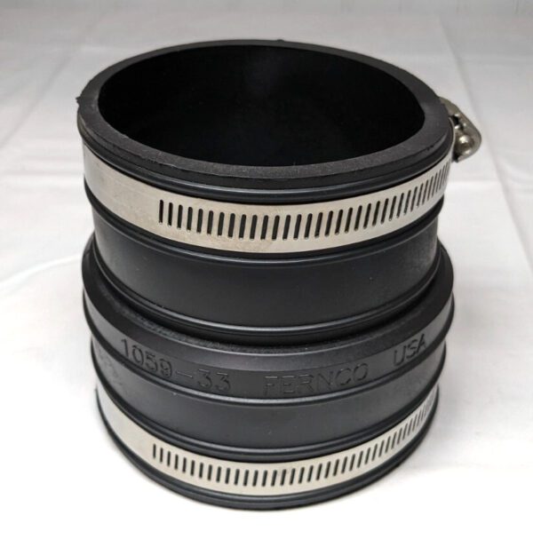 FERNCO Flexible Pipe Coupling with Clamp 3" Socket To 3" Pipe *QTY 2* 1059-33