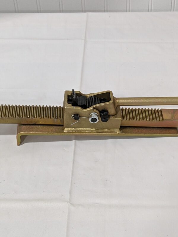 Flooring Jack Professional Hardwood Flooring Jack and Positioning Tool for Wood