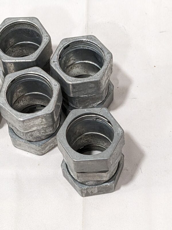Thomas & Betts 1" Compression Coupling, Zinc Die Cast Qty 5 TK-213