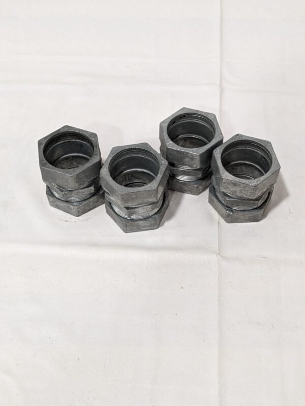 Thomas & Betts SC 1-1/4" EMT Compression Coupling Qty 4 TK 214