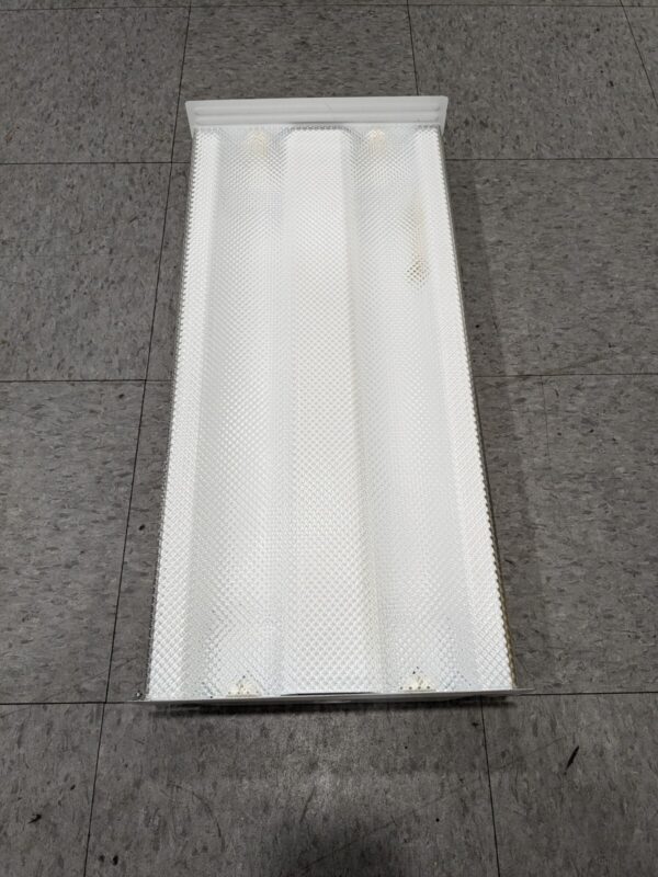 Coronet Fluorescent Wrap Fixture, 2', 2-Lamp, T8, 17W, 120V CA217MV