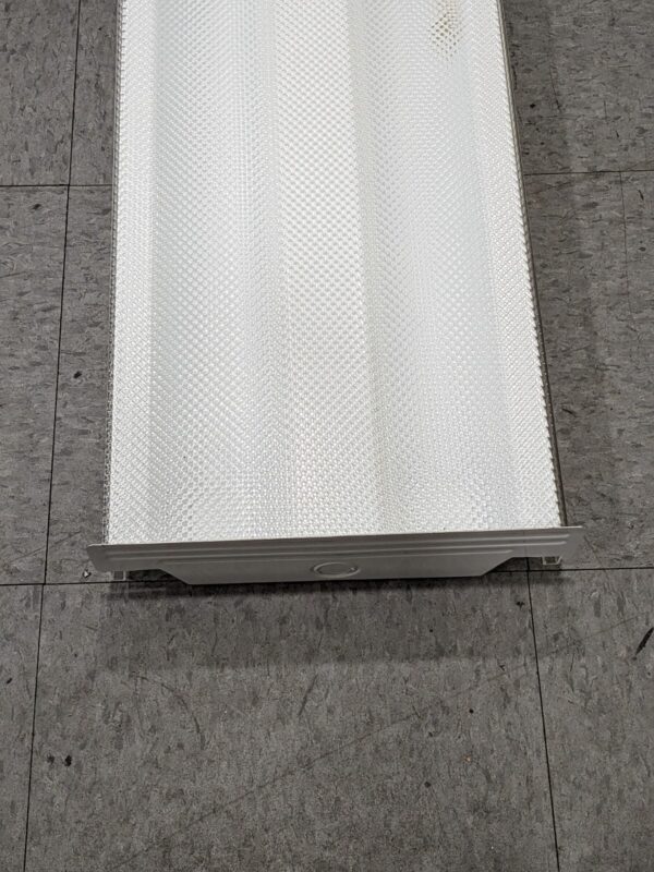 Coronet Fluorescent Wrap Fixture, 2', 2-Lamp, T8, 17W, 120V CA217MV
