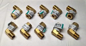 ANDERSON METALS Male Elbow 3/8" x 1/4" Tube MNPT / Comp *10 PACK* 750069-0604