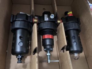 Parker 1/2 NPT Intermediate 3 Pc Filter-Regulator-Lubricator W/O Pressure Gauge