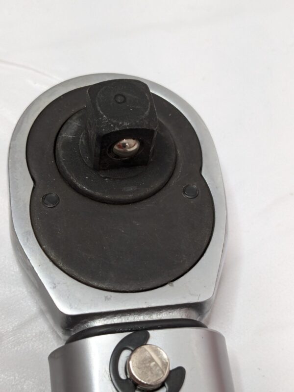 TEKTON Micrometer Torque Wrench 1/2" Drive 25-250 Ft-Lb Range 24340