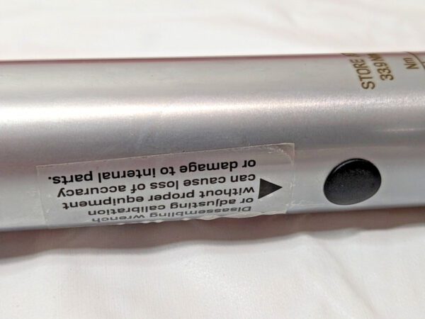 TEKTON Micrometer Torque Wrench 1/2" Drive 25-250 Ft-Lb Range 24340