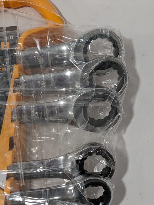 GEARWRENCH Combination Wrench Set: 11 Pc, 8 mm - 19 mm 9412 INCOMPLETE
