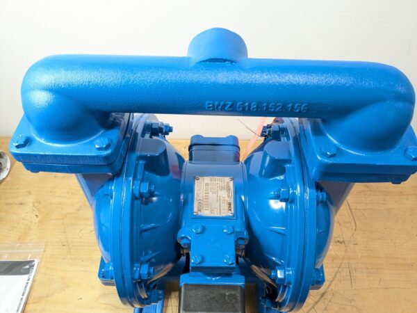 Sandpiper Air Powered Double Diaphragm Pump 1-1/2" NPT S15B1ABWANS000