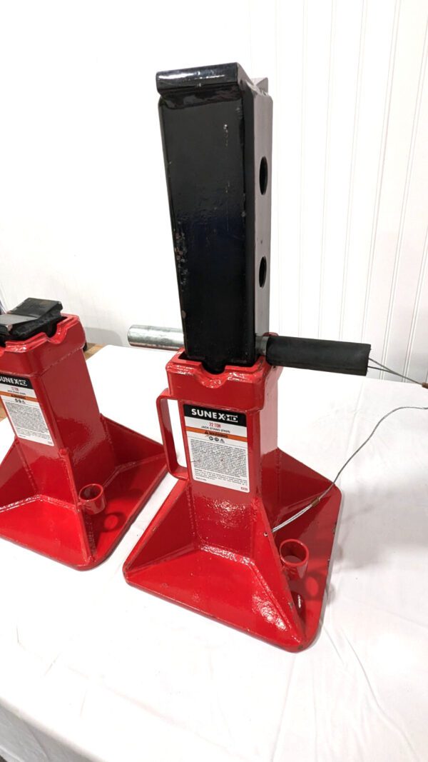 SUNEX 22 Ton Jack Stands 11-13/16" - 19-3/4" High 1522A INCOMPLETE SET