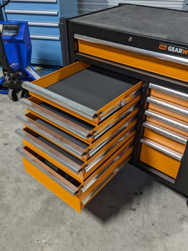 Gearwrench Mobile Work Station Tool Box Storage Cabinet 11 Drawer 83169 Used