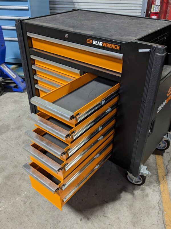 Gearwrench Mobile Work Station Tool Box Storage Cabinet 11 Drawer 83169 Used