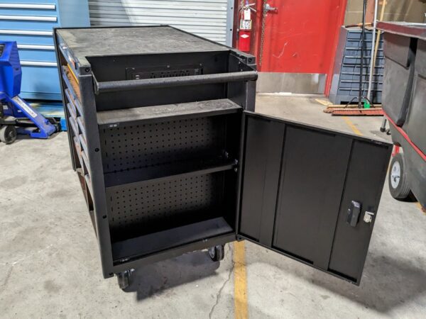 Gearwrench Mobile Work Station Tool Box Storage Cabinet 11 Drawer 83169 Used