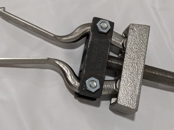 OTC 1/2" to 2" Spread, Pilot Bearing Puller 20-3/4" Long 1172