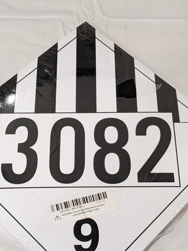 Labelmaster UN 3082 Miscellaneous Dangerous Goods Hazmat Placard Qty 25 ZRV19-82