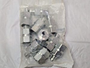 Parker Steel Hydraulic Quick Couplings 1/4" Body Dia X 3/8"-18NPTF QTY 10 PN253F