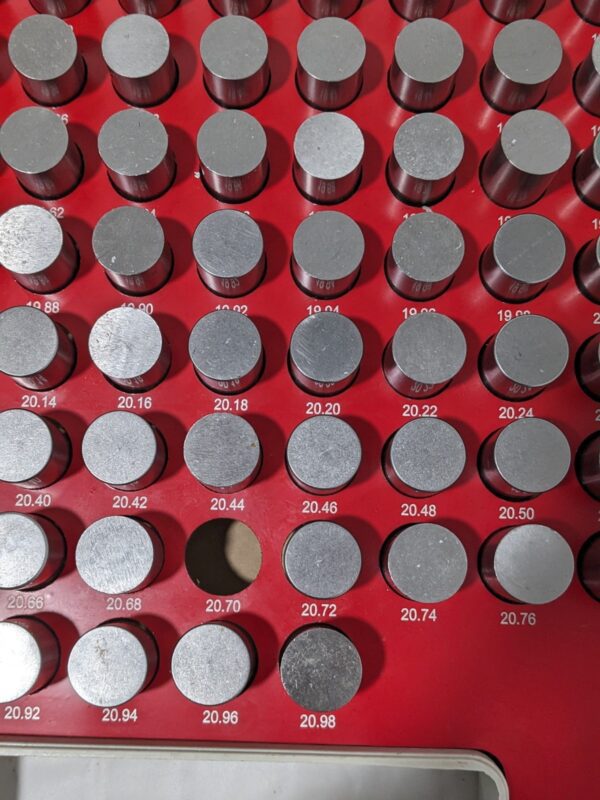 SPI Class ZZ Plug Gage Set: 19 to 20.98 mm Range 22-194-5 INCOMPLETE